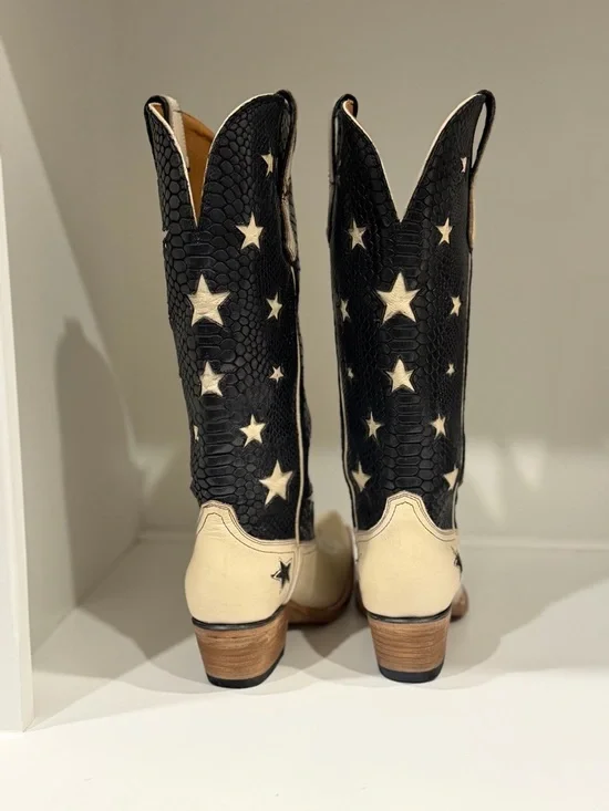 Freebird STARZZ Two-Tone Star Embossed Cowboy Boots - Black and Cream - Picture 2 of 7